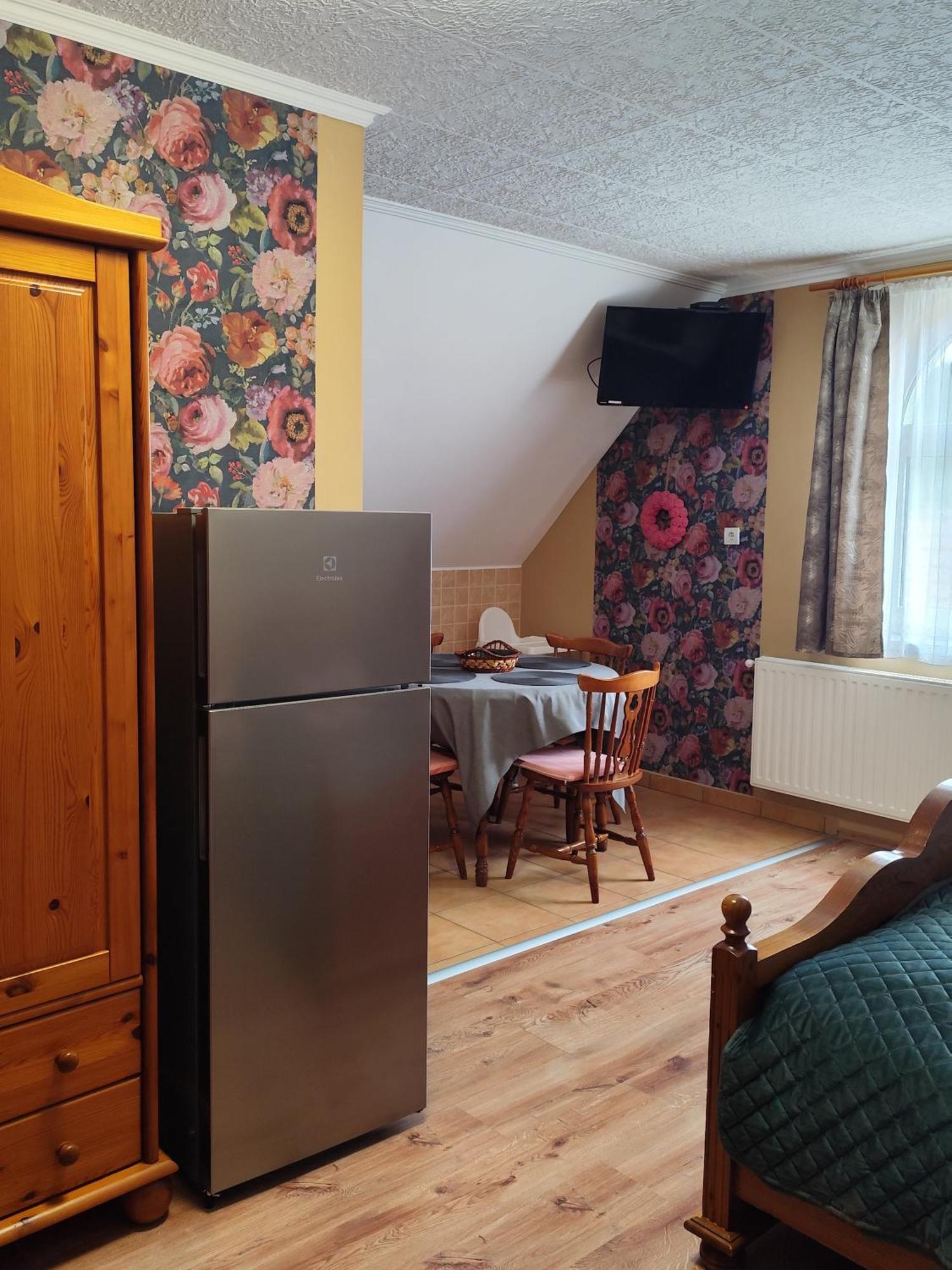 Bobita Apartmanhaz Szilvásvárad Eksteriør billede